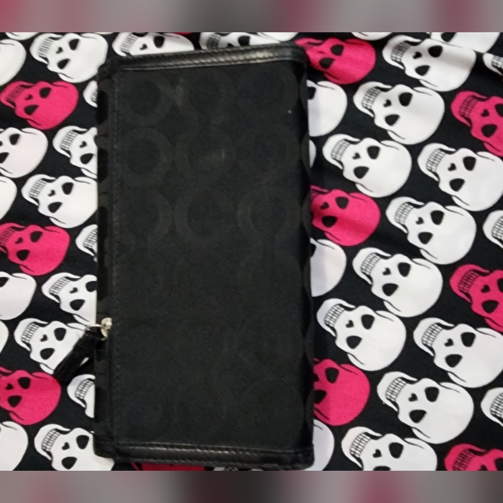 Coach Wallet - Picture 5 of 7